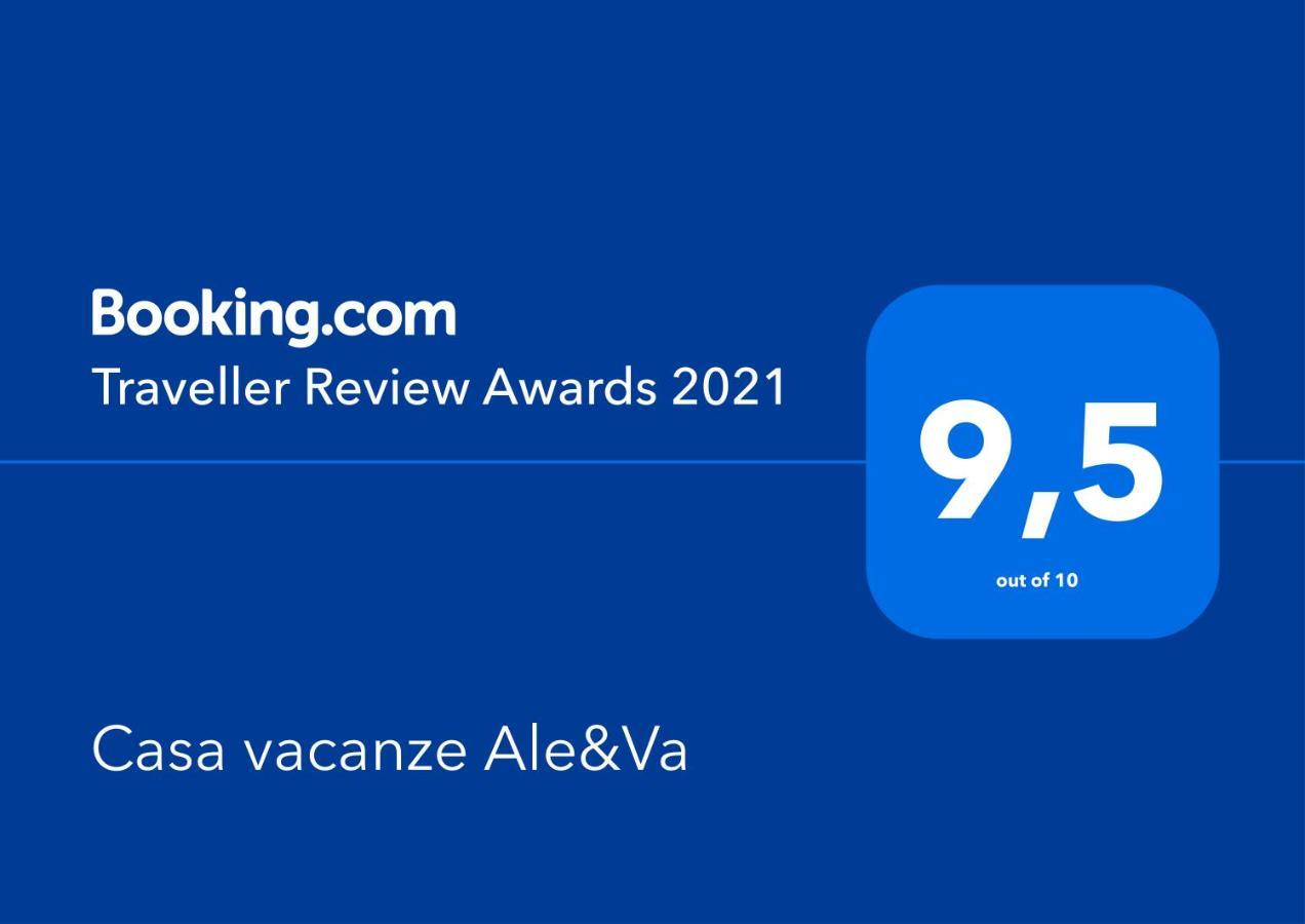 Casa Vacanze Ale&Va Алецио Екстериор снимка