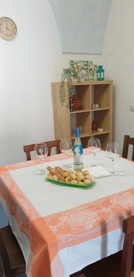 Casa Vacanze Ale&Va Алецио Екстериор снимка
