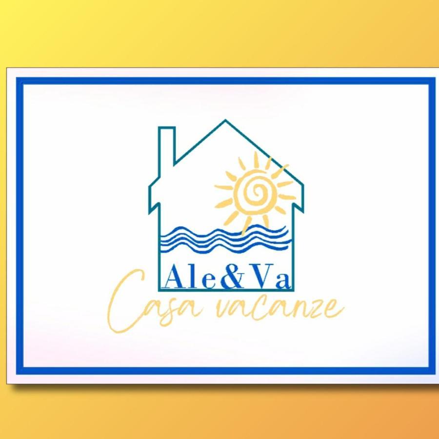 Casa Vacanze Ale&Va Алецио Екстериор снимка