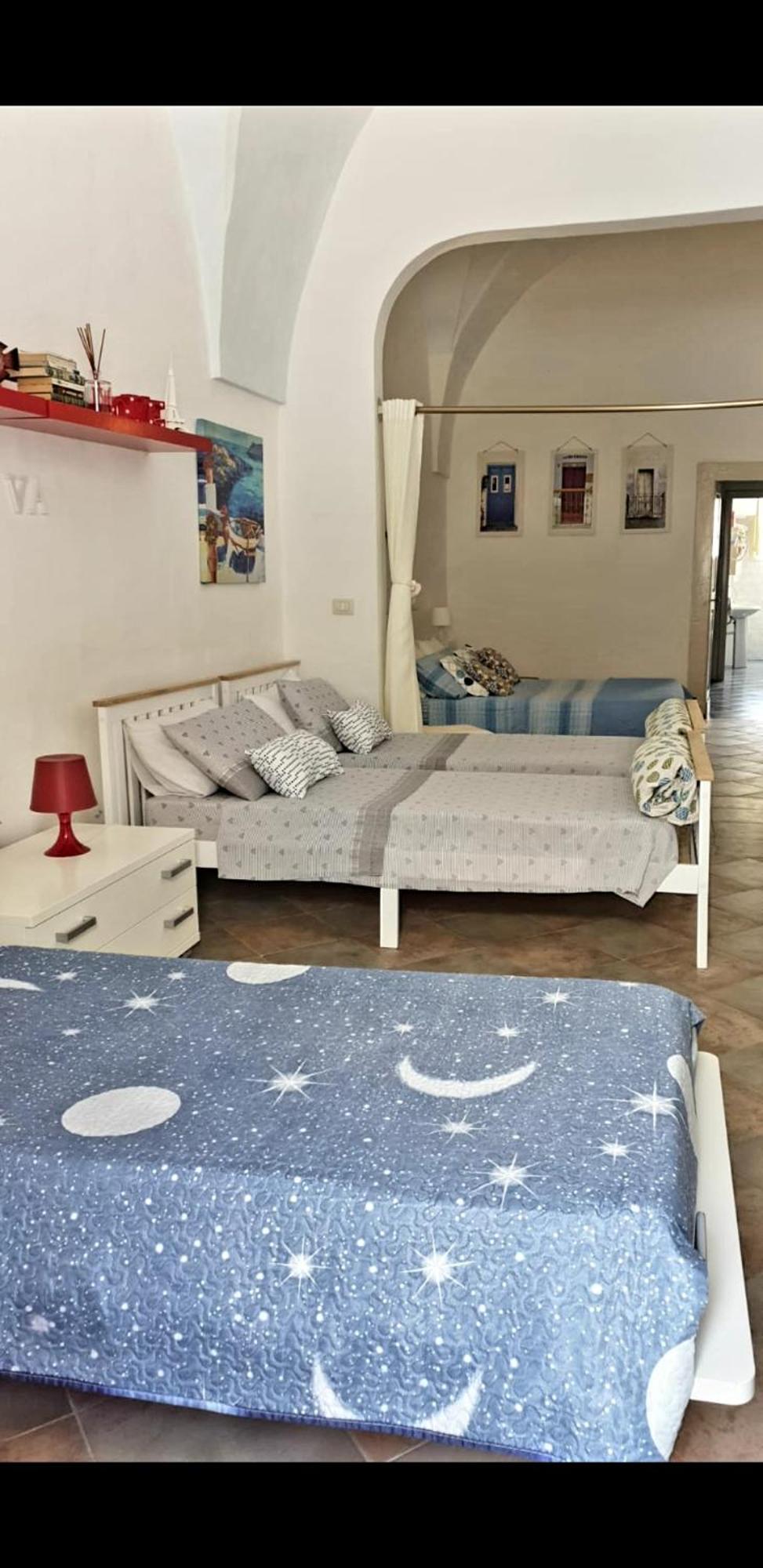 Casa Vacanze Ale&Va Алецио Екстериор снимка