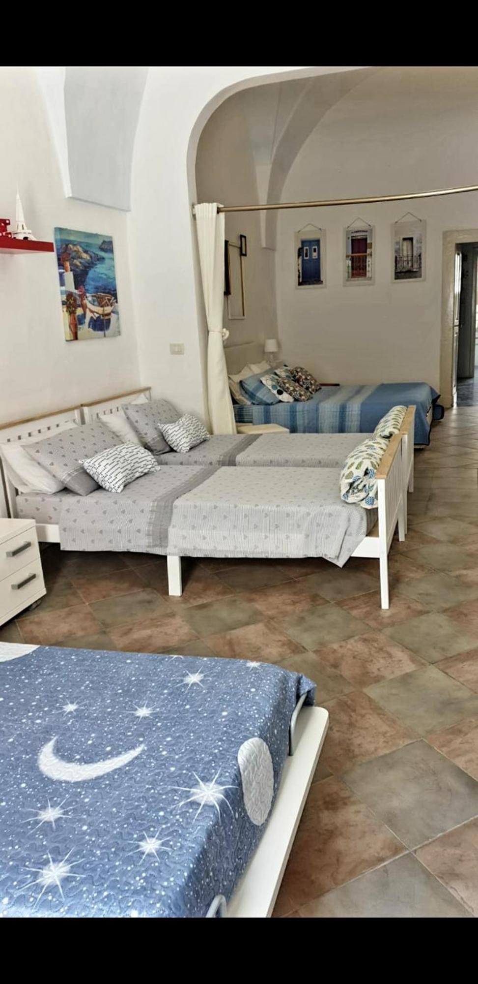 Casa Vacanze Ale&Va Алецио Екстериор снимка
